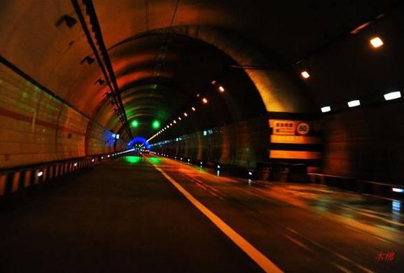 重慶合川入城隧道